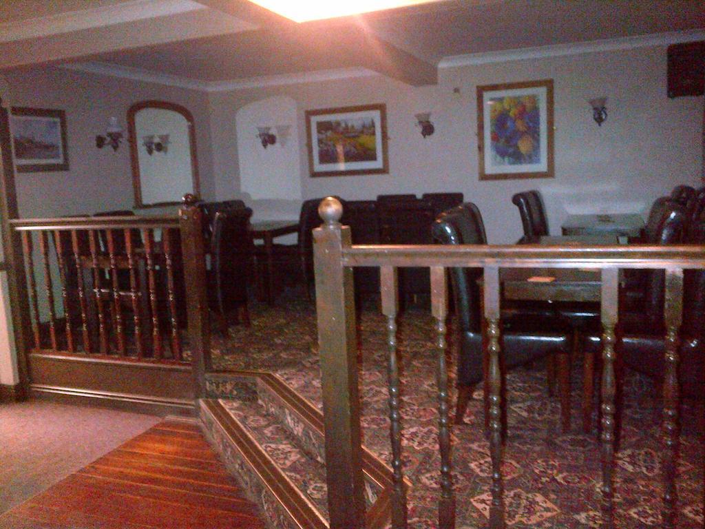 The Friar Tucks Gloucester Exterior foto