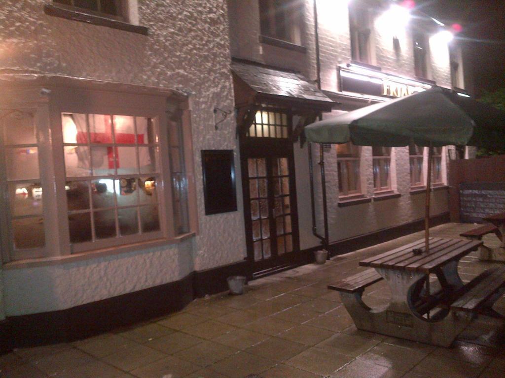 The Friar Tucks Gloucester Exterior foto