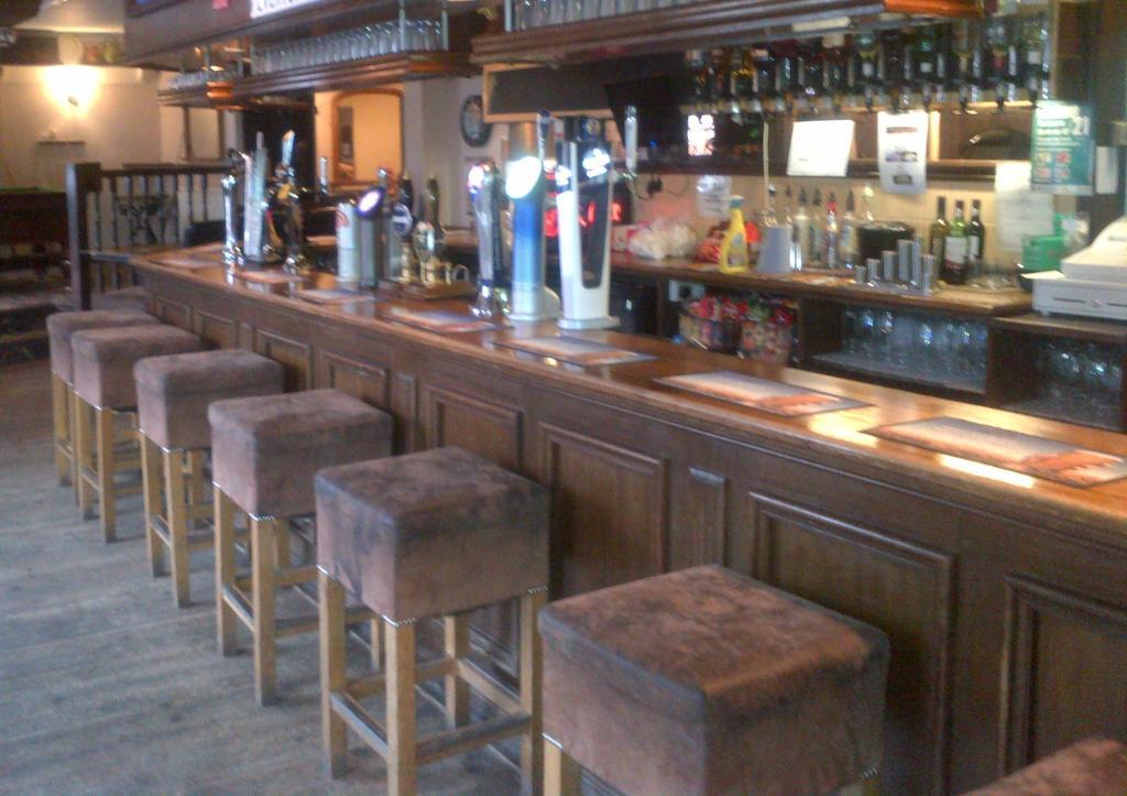The Friar Tucks Gloucester Exterior foto
