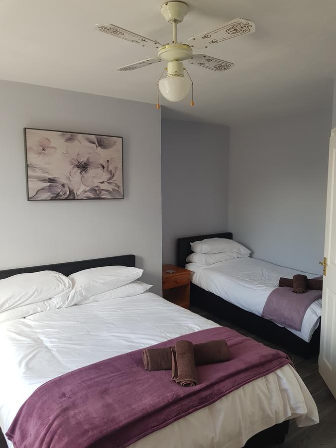 The Friar Tucks Gloucester Exterior foto